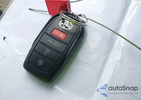 2025 Toyota Camry Le from USA, damaged, VIN 4T1DAACKXSU535295